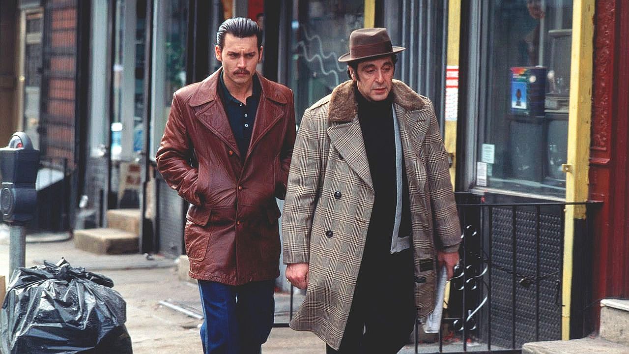 Johnny Depp (l.) und Al Pacino in Mike Newell's
