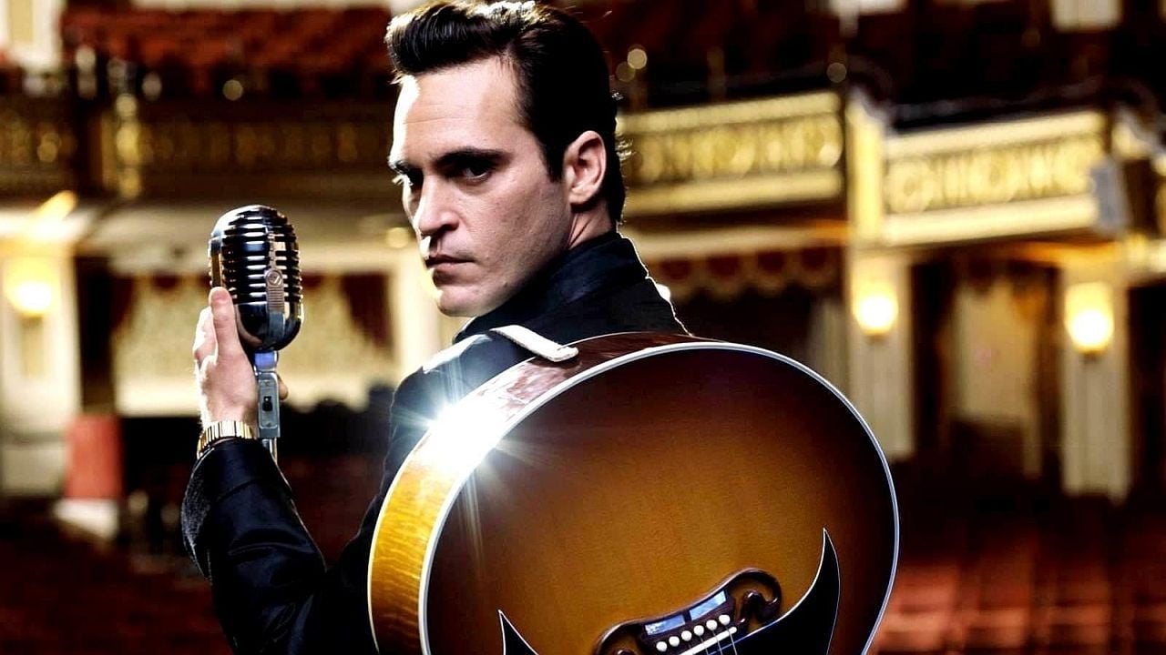 Joaquin Phoenix als Johnny Cash in