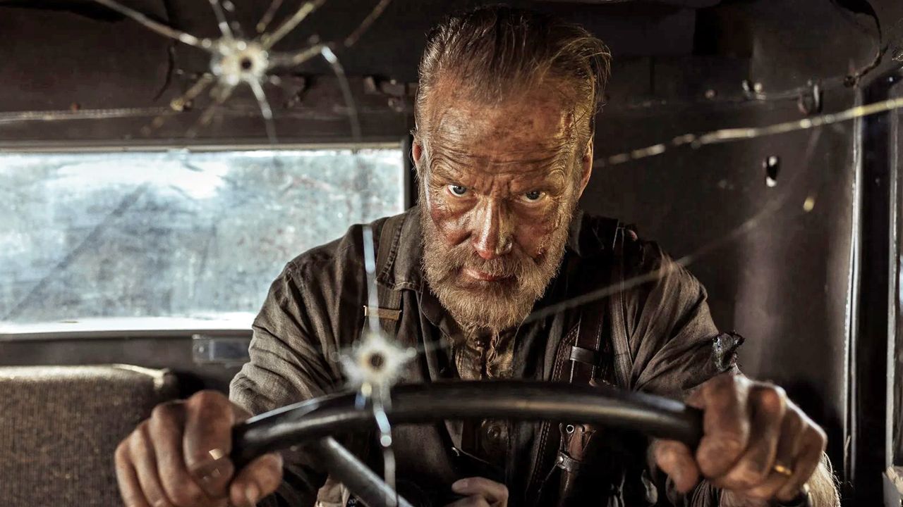 Aatami (Jorma Tommila) ist zurück – und klemmt sich dieses Mal hinters Steuer eines Trucks.