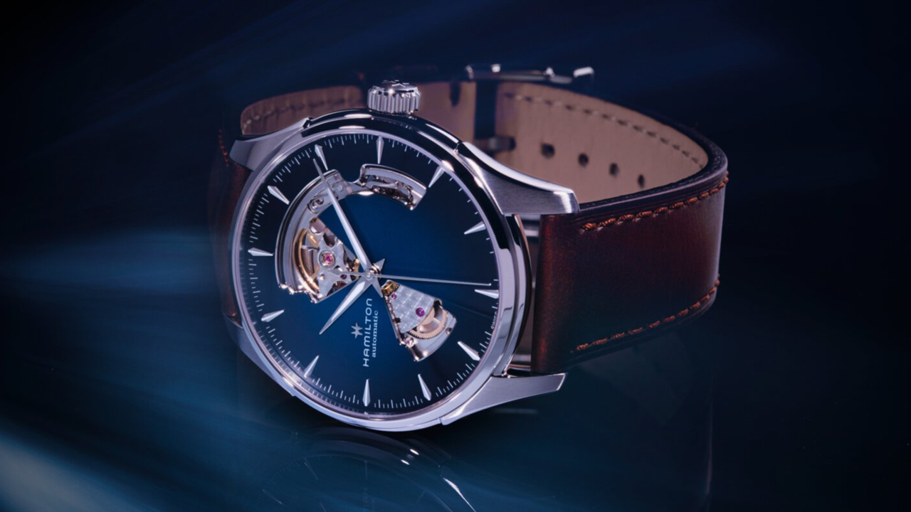 Die Jazzmaster Open Heart wird in 