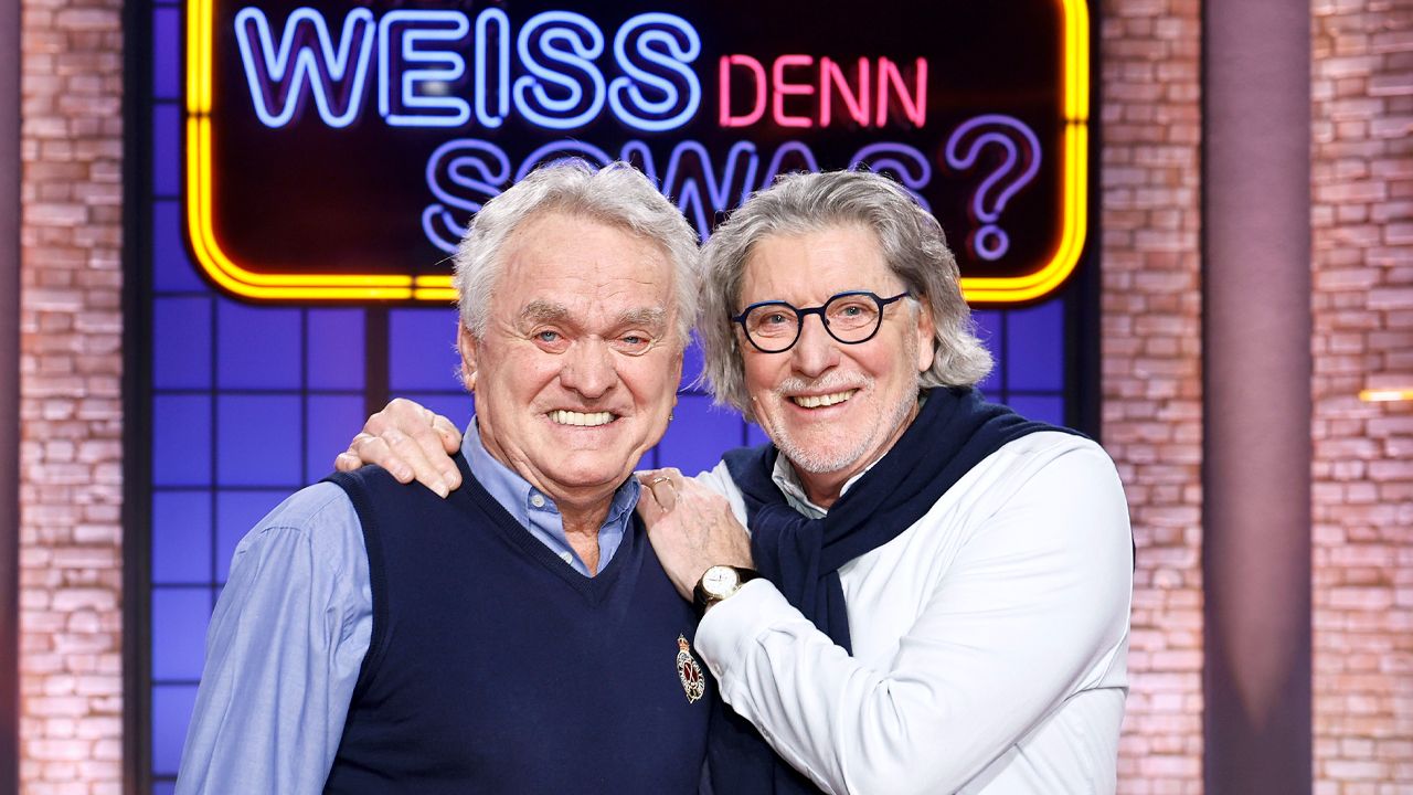 Sepp Maier und Toni Schumacher testen ihr Wissen außerhalb des Platzes