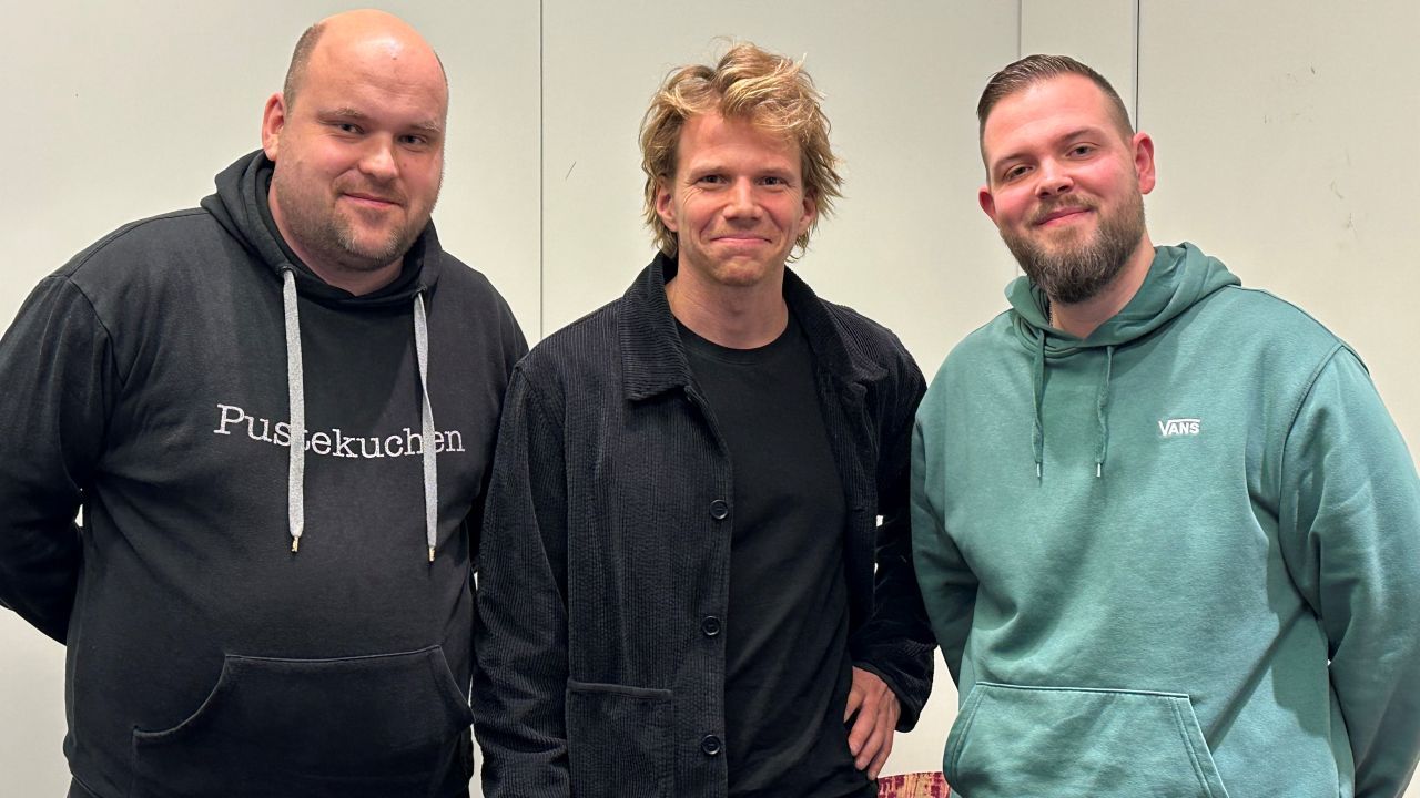 Tim Fehlbaum zwischen den FILMSTARTS-Redakteuren Christoph Petersen und Pascal Reis.