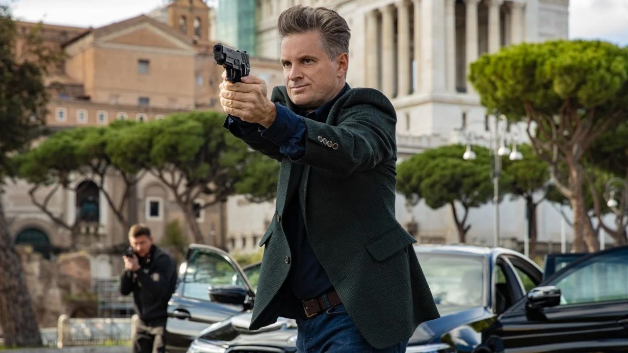 Shea Whigham in