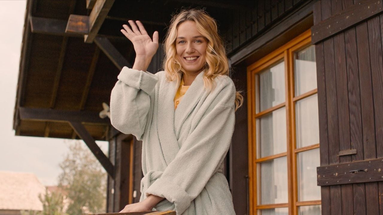 Plötzlich ist Audrey (Zoé Marchal) keine Puppe mehr – sondern ein Mensch nicht nur aus Fleisch und Blut, sondern auch mit eigenen Ansprüchen. 