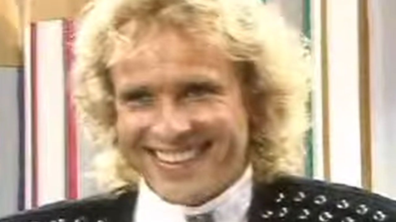 Thomas Gottschalk kann nur noch verlegen lächeln, als der ganze Betrug auffliegt.