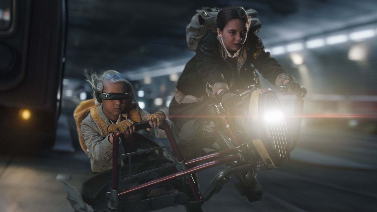 Auch KB (Kyriana Kratter) und Fern (Ryan Kiera Armstrong) gehören zu den vier Hauptfiguren im Zentrum der neuen 