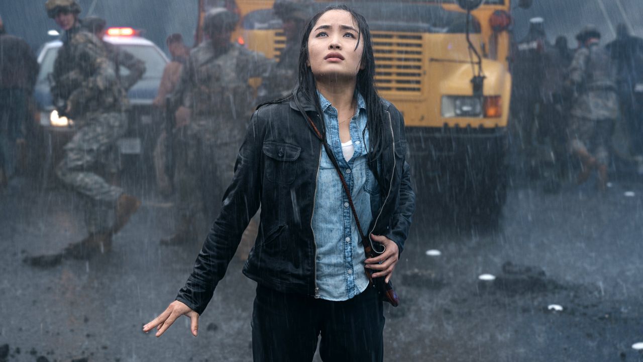 Erblickt Godzilla: Anna Sawai als Cate