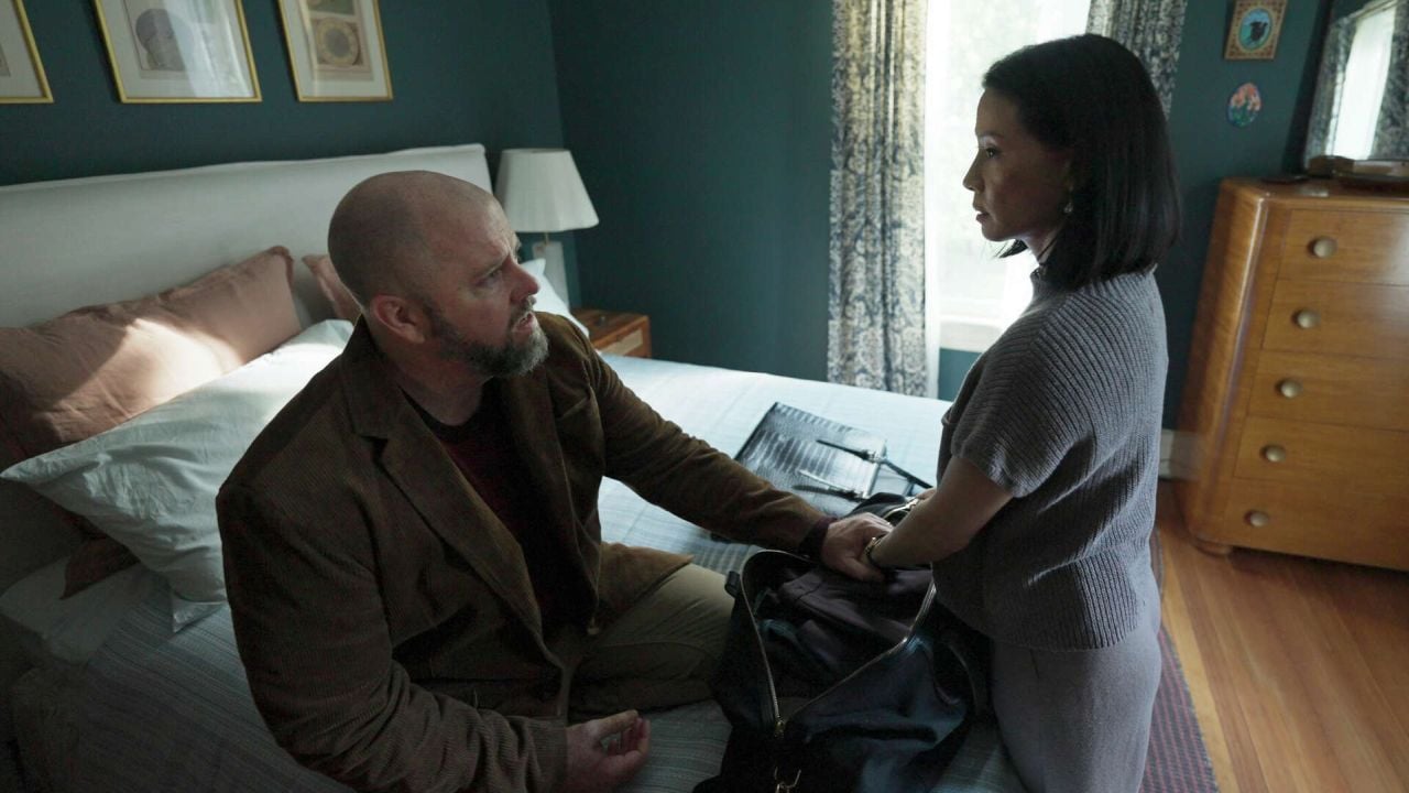 Die Eltern sind so sehr mit ihrer Ehekrise beschäftigt, dass sich der Geist bei ihnen extra anstrengen muss, um auf sich „aufmerksam“ zu machen.