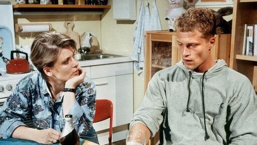 Til Schweiger (rechts) war in der beliebten ARD-Serie erst in seinen 20ern.