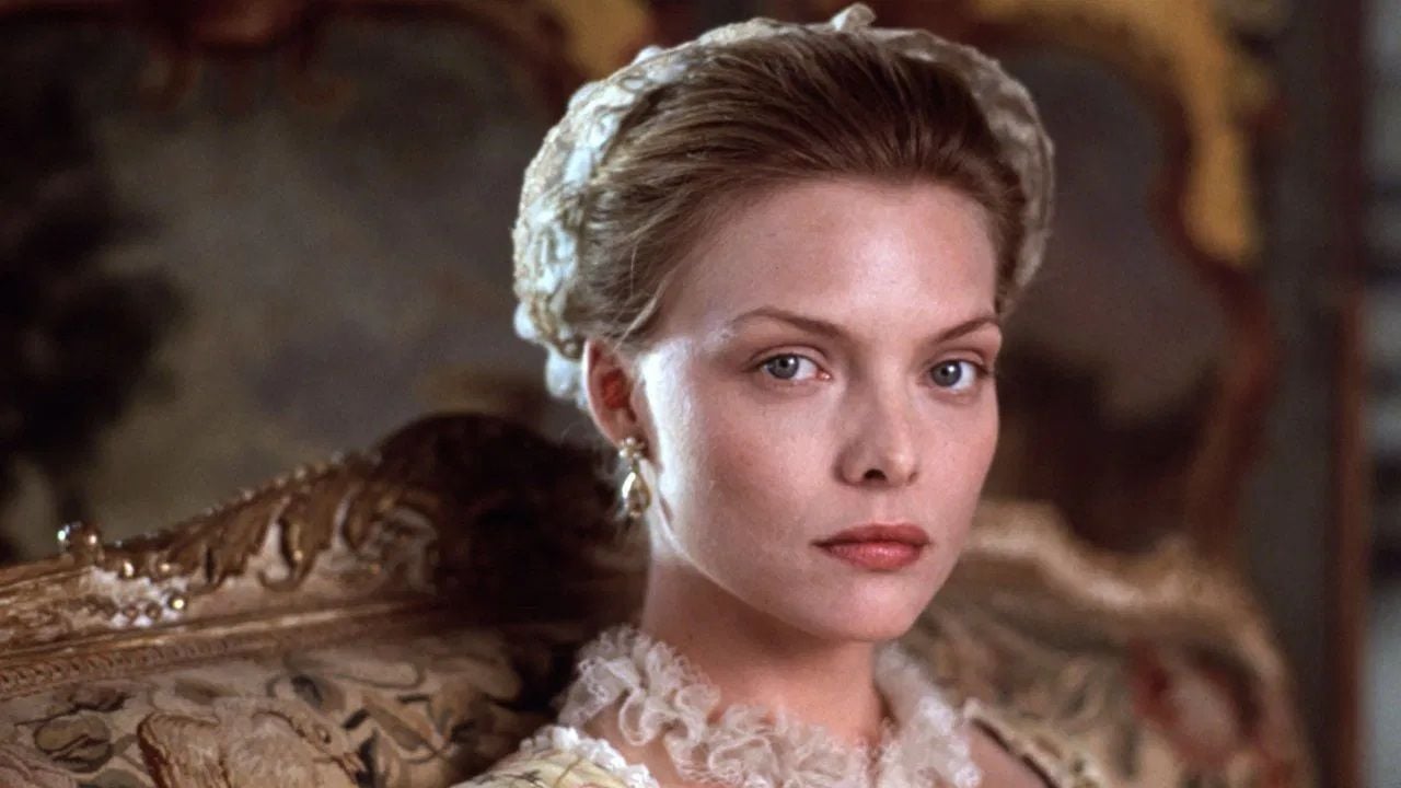 TV-Tipp ohne Werbung: In diesem stylischen und raffinierten Kostümfilm-Klassiker lassen Hollywood-Stars es richtig knistern