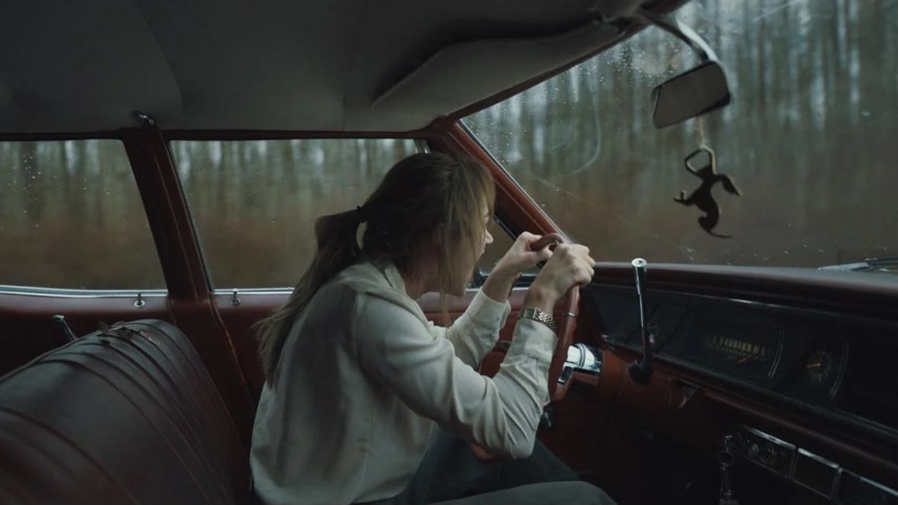 Mit Selbstkontrolle ist es bei Lee Harker zu diesem Zeitpunkt längst vorbei.