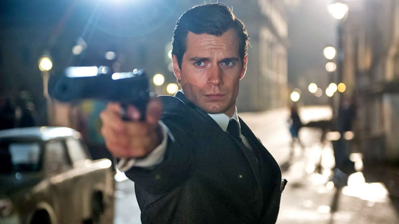 Wird Henry Cavill nun endlich James Bond? Darum schöpfen Fans nach Amazons 007-Übernahme nun neue Hoffnung!