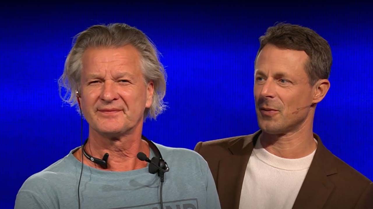 Edgar aus der Regie übernimmt kurzerhand Alexander Bommes' Job.