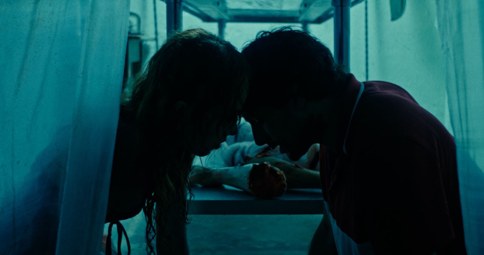 Mark (Nate Wise) ist einfach völlig verknallt – und tut so auch Dinge, die er ohne Schmetterlinge im Bauch wohl niemals getan hätte.