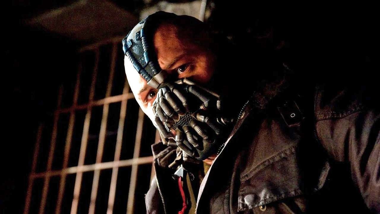 Bane (Tom Hardy) in 