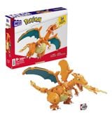 Dieses Glurak schlägt mit den Flügeln