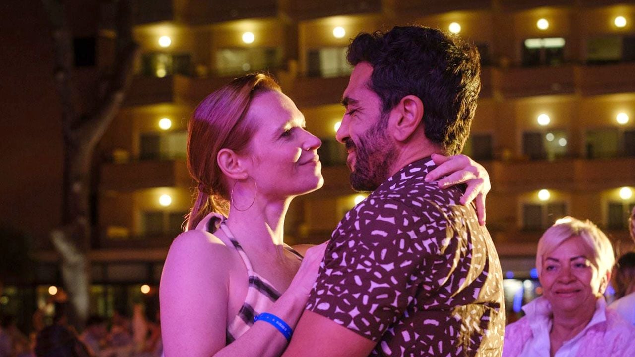 Karoline Herfurth und Elyas M'Barek als Ehepaar Carlotta und Leo in 