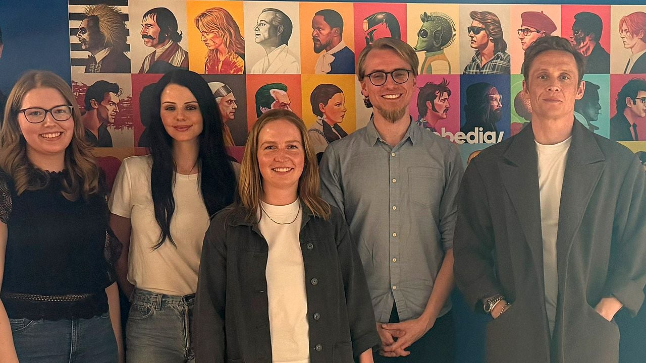 Matthias Schweighöfer (rechts) und Ruby O. Fee (2. von links) haben sich den Fragen des FILMSTARTS-Duos Chantal (links) und Markus (2. von rechts) gestellt.