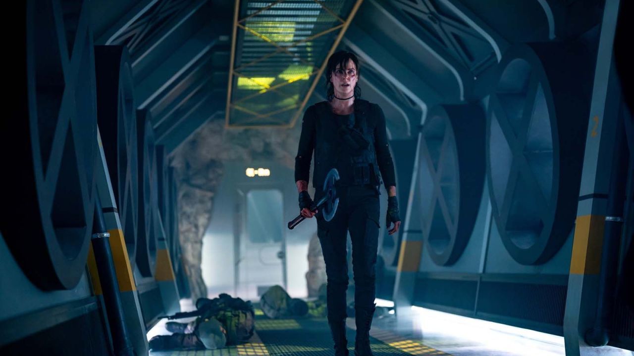 Selbst wenn sie inzwischen nicht mehr unsterblich ist: Andy (Charlize Theron) schreitet im Kampf immer noch mutig voran. 