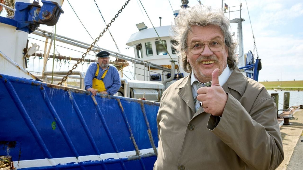 Nach 17 Jahren kehrt er auf die Leinwand zurück – und zumindest äußerlich sieht es so aus, als hätte sich bei Horst Schlämmer in all den Jahren wenig geändert.