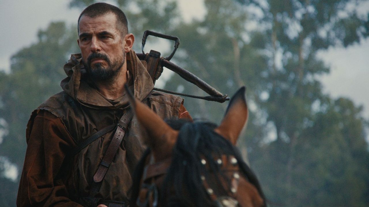 Wilhelm Tell (Claes Bang) führt sein Volk in die Schlacht gegen die bösartigen Österreicher.