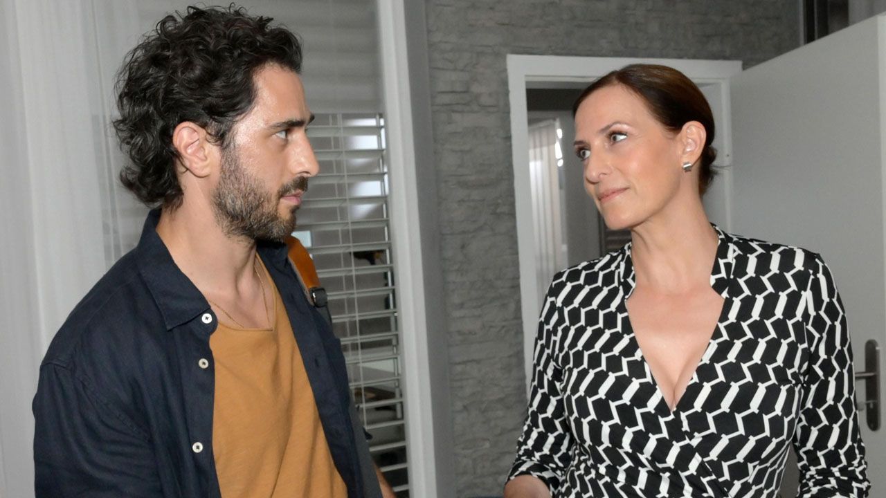 GZSZ-Spoiler: Katrin knutscht mit neuem Mann – und Tobias muss alles  mitansehen - TV-Starts bei FILMSTARTS.de