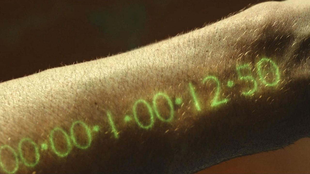 Heute im TV: Eine starbesetzte Action-Dystopie vom Macher eines der besten Sci-Fi-Filme aller Zeiten!