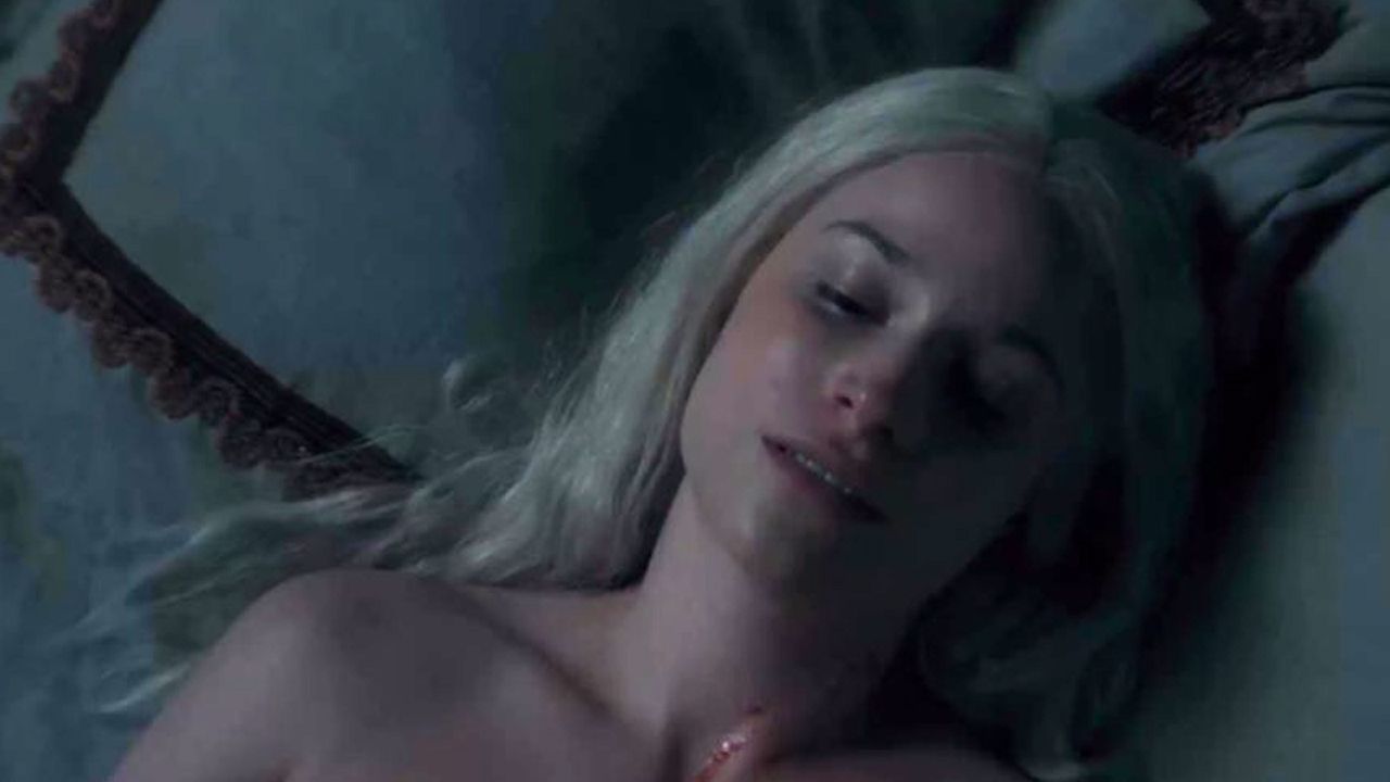 Alyssa Targaryen (Emeline Lambert) in 