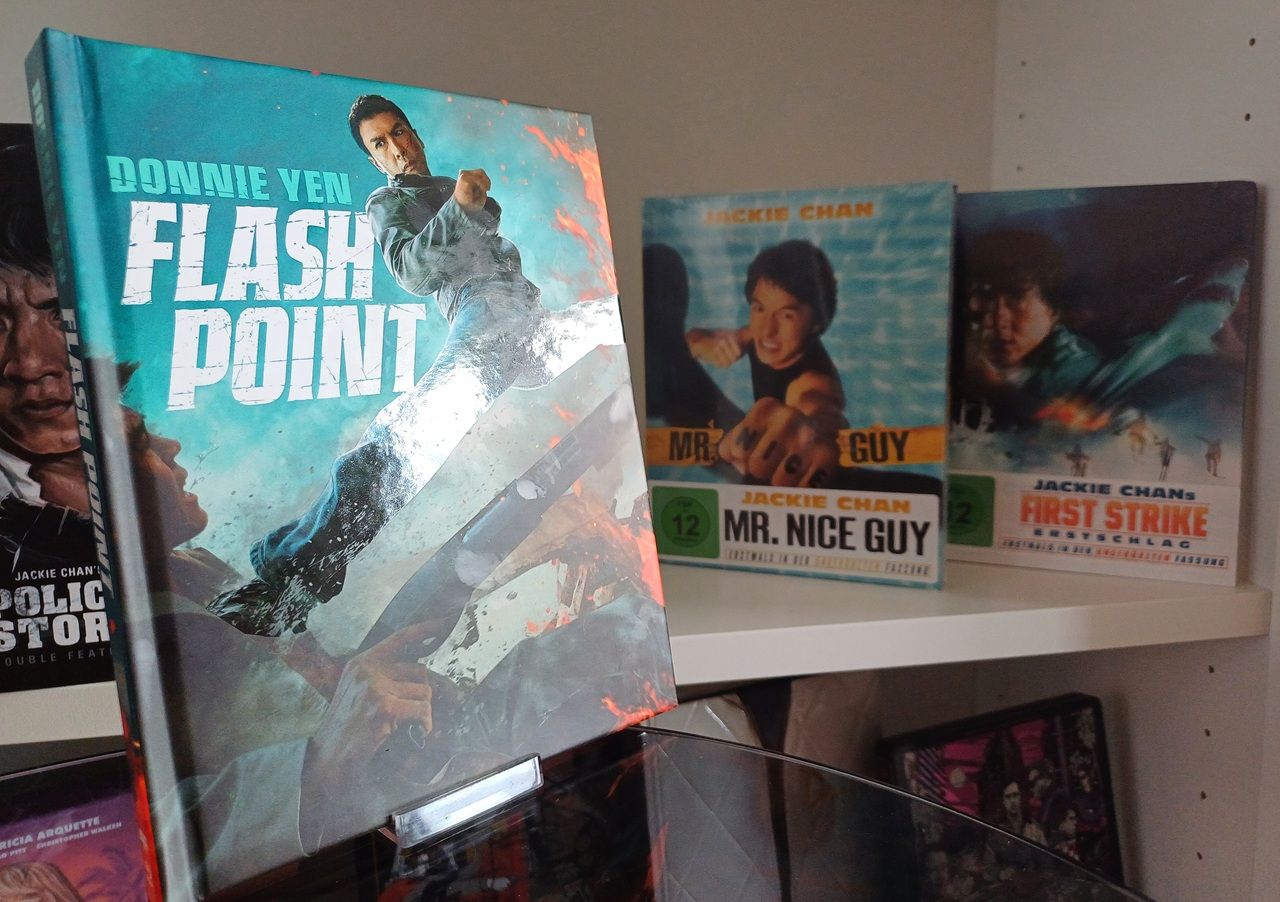 Eine bewährte Kombi: Hochglanz-Motiv und matter Hintergrund.