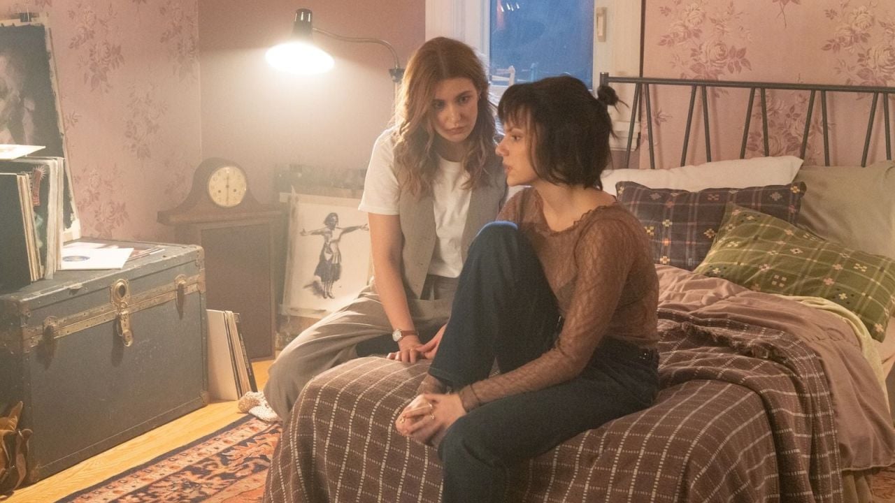 Das Scream-Queen-Team Dafne Keen und Sophie Nélisse ist offenbar für viele der eigentliche Grund, sich „Whistle“ anzusehen.