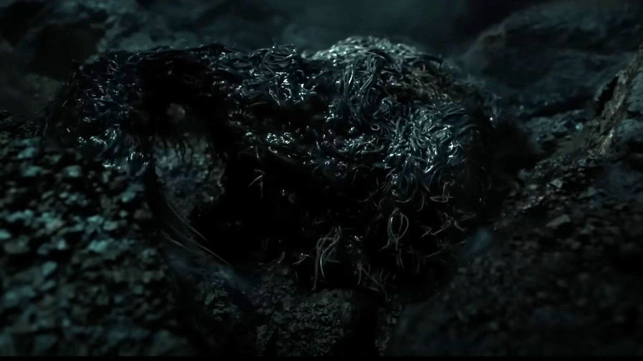 Dunkel, aber das passt ja zu Sauron: Der Blob im Trailer zu 