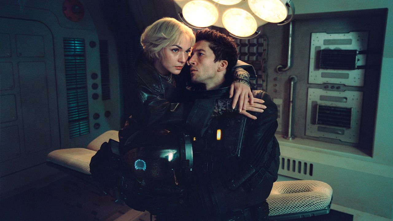 Zack (Emma Nova) und Rüd Kartheiser (Maximilian Mundt)