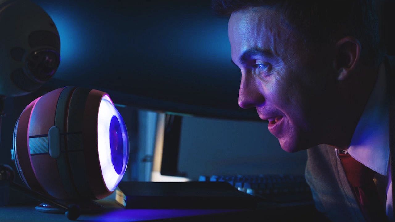 "Malcolm mittendrin"-Star & Oscargewinnerin im intensiven Trailer zum Horror- & Sci-Fi-Thriller "Renner"
