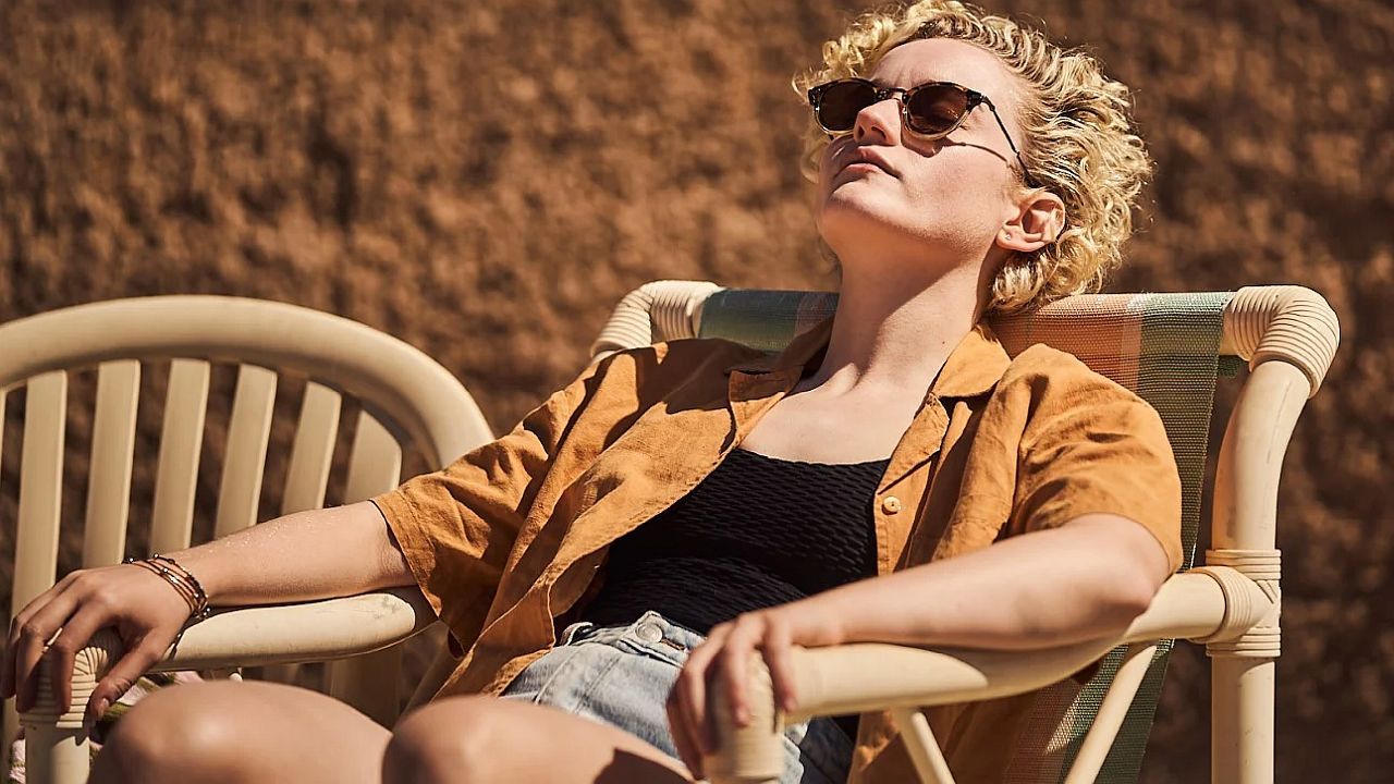Julia Garner in „The Royal Hotel“
