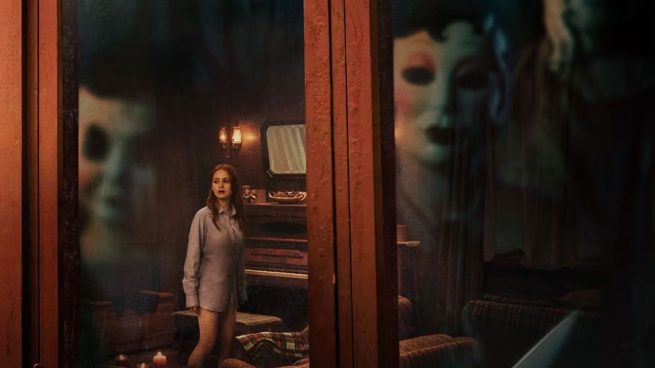 Die Strangers terrorisieren ihre Opfer, bevor sie schließlich zur Tat schreiten.