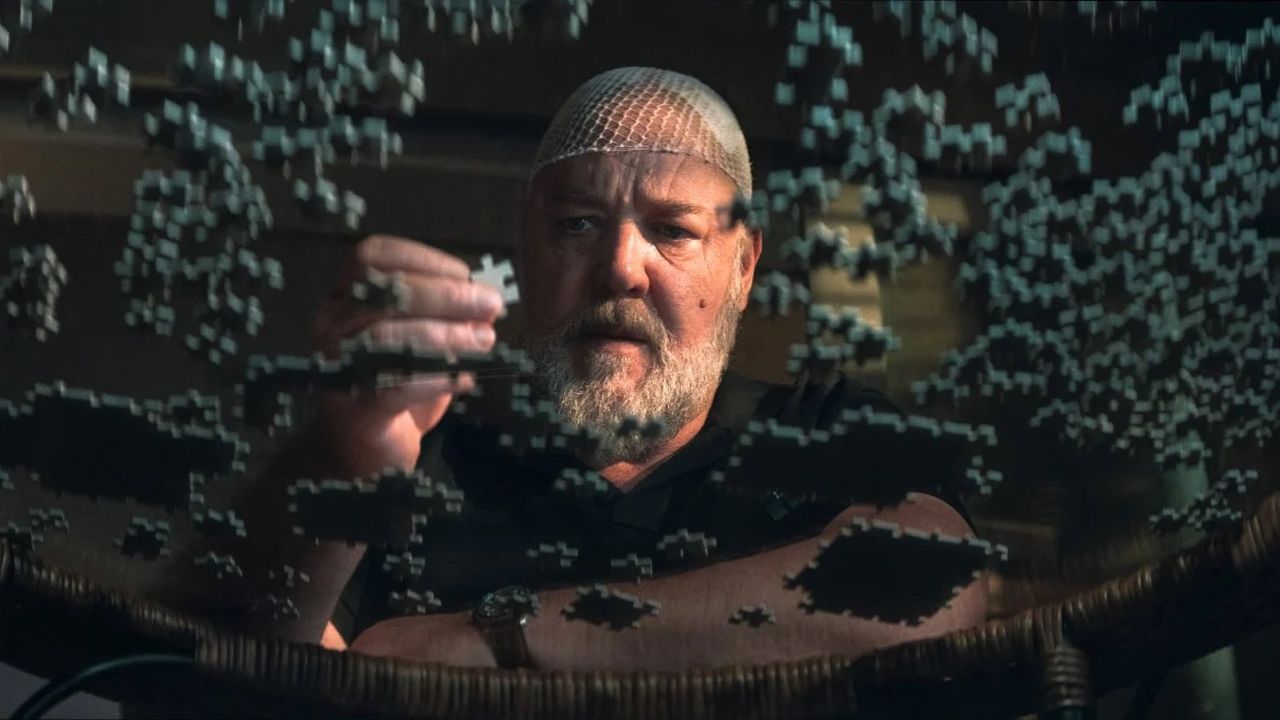 Roy (Russell Crowe) versucht mit allen Mitteln, sein Alzheimer-geplagtes Gehirn so lange es geht am Laufen zu halten.