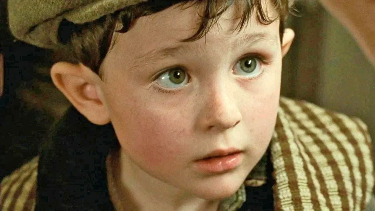 So viel Geld bekommt der kleine Junge aus "Titanic" noch immer jedes Jahr ‒ für einen einzigen Satz, den er im Film spricht!
