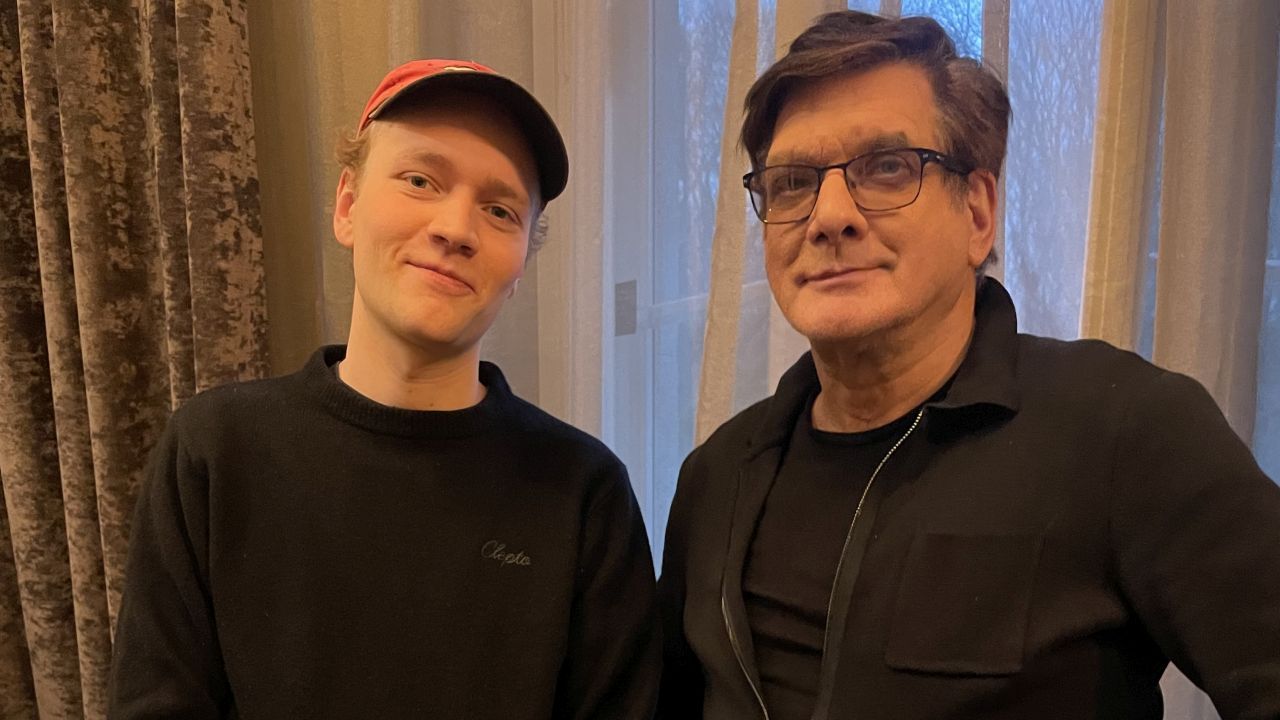 Bruno Alexander beim Interview mit FILMSTARTS-Autor Markus Tschiedert. 