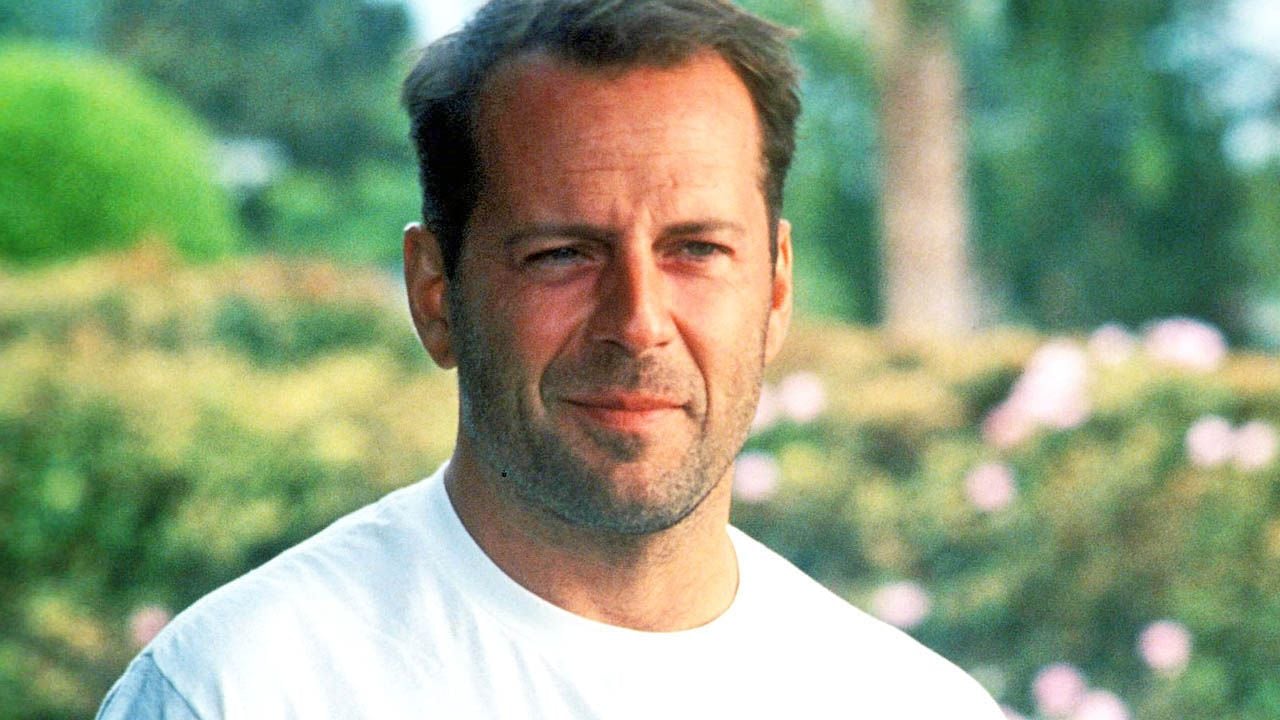 "Es ist mir peinlich, dass mein Name darauf steht": Diesen Bruce-Willis-Hit wollte einer der mächtigsten Männer Hollywoods am liebsten aus der Filmgeschichte löschen