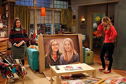 Bild zu Kaley Cuoco - The Big Bang Theory : Bild Mayim Bialik, Kaley ...