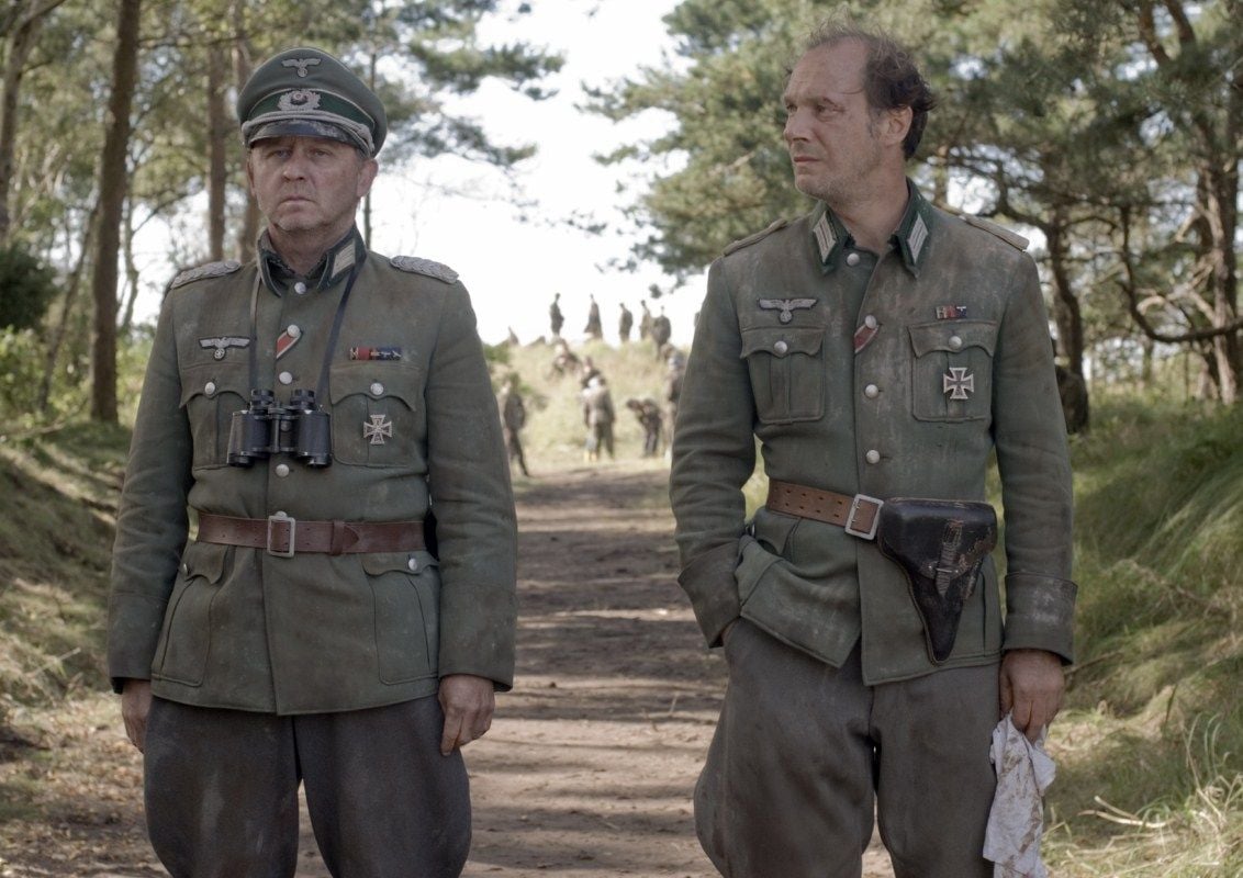 Foto zum Film 4 Tage im Mai Bild 6 auf 11 FILMSTARTS.de Foto zum Film 4 Tage im Mai Bild 6 auf 11 FILMSTARTS.de