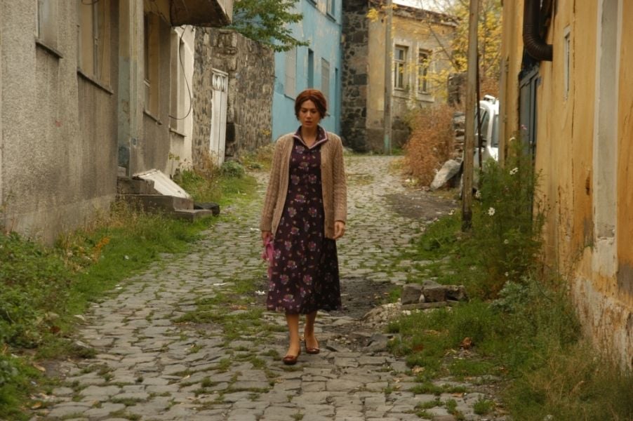 Bir Kadın Tanıdım Bir Kadın Tanıdım photo 5 von 8 FILMSTARTS.de