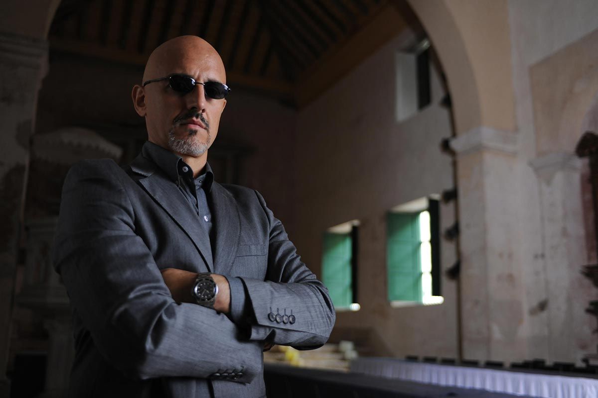 Königin des Südens Bild Alberto Jiménez 24 von 38 FILMSTARTS.de Königin des Südens Bild Alberto Jiménez 24 von 38 FILMSTARTS.de