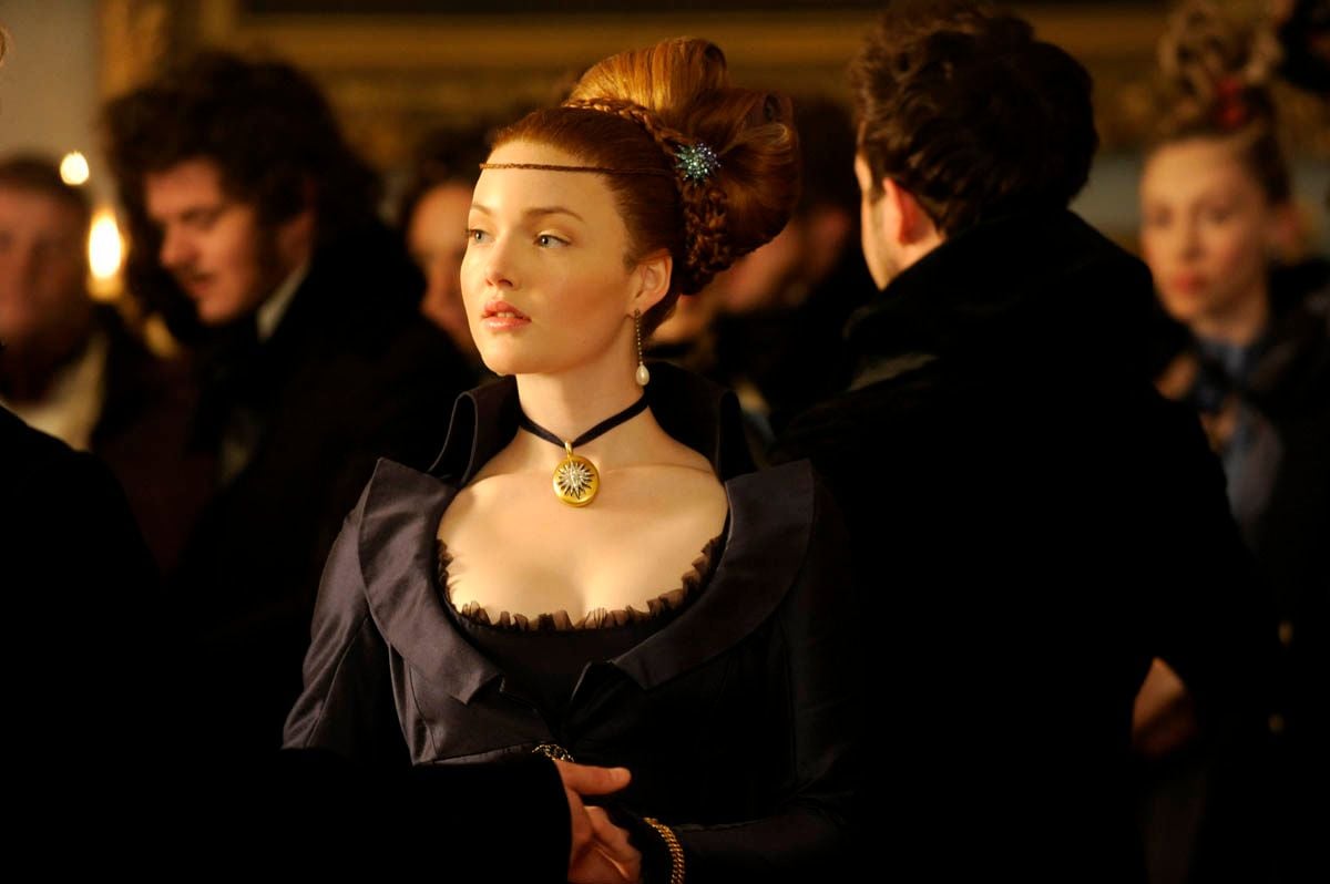 Bild zu Holliday Grainger Große Erwartungen Bild Holliday Grainger Foto 46 von 74