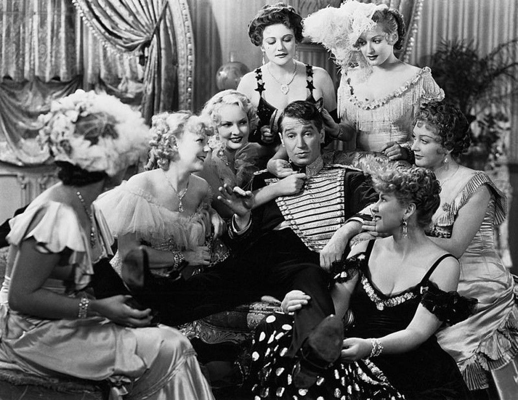 Bild von Die lustige Witwe Bild 8 auf 12 FILMSTARTS.de