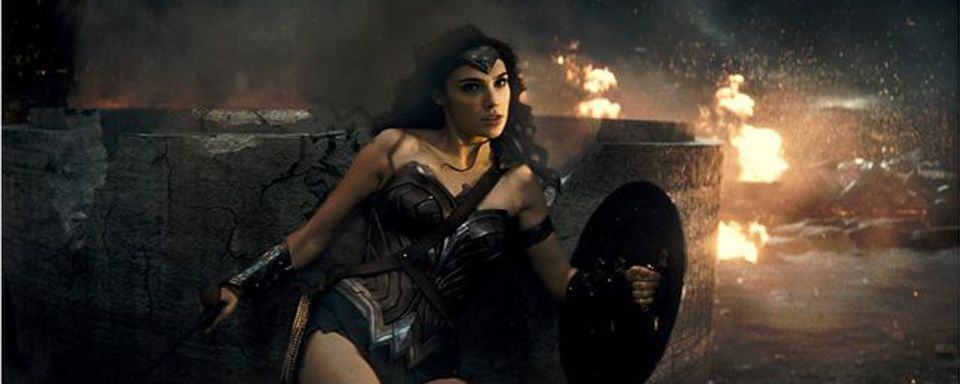 Batman V Superman Dieses Mysteriose Detail Habt Ihr Bei Wonder Woman Ubersehen Kino News Filmstarts De