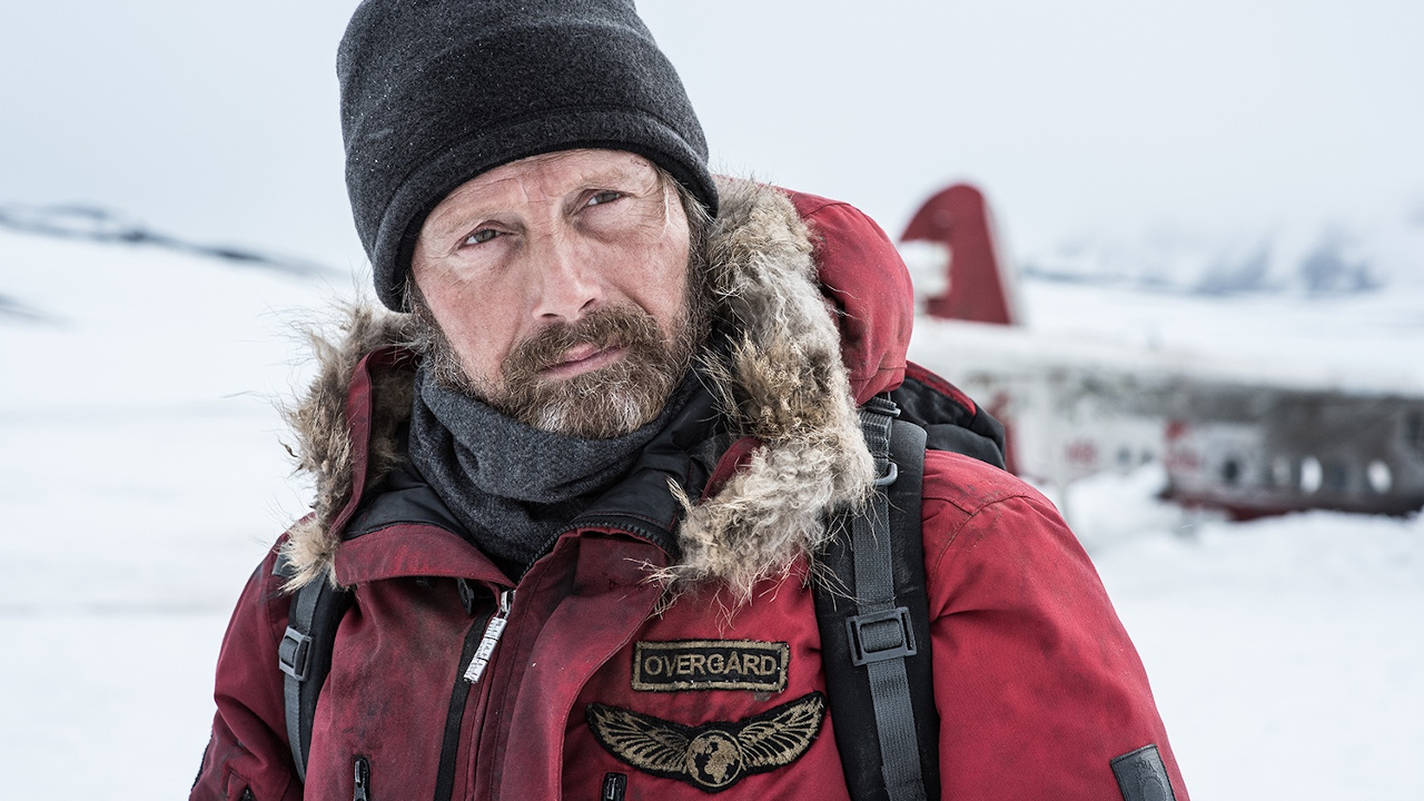 Im deutschen Trailer zu "Arctic" kämpft Mads Mikkelsen im ewigen Eis ums Überleben