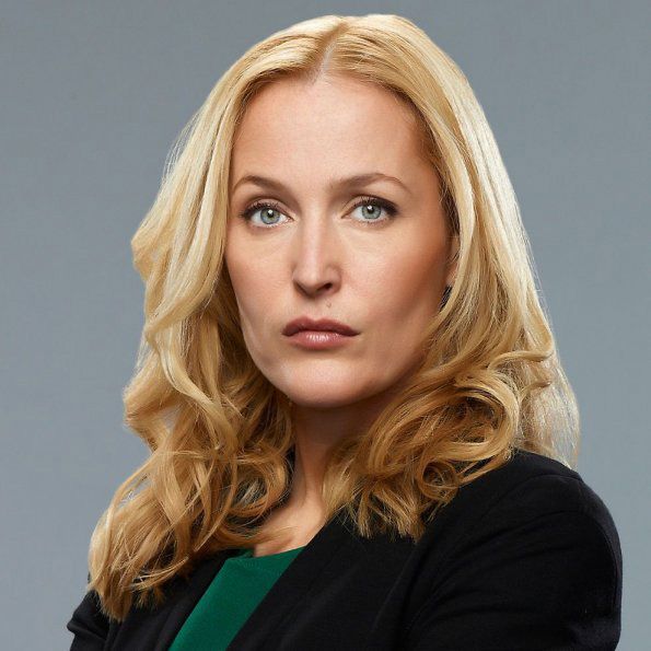 Bild zu Gillian Anderson Bild Gillian Anderson FILMSTARTS.de Bild zu Gillian Anderson Bild Gillian Anderson FILMSTARTS.de