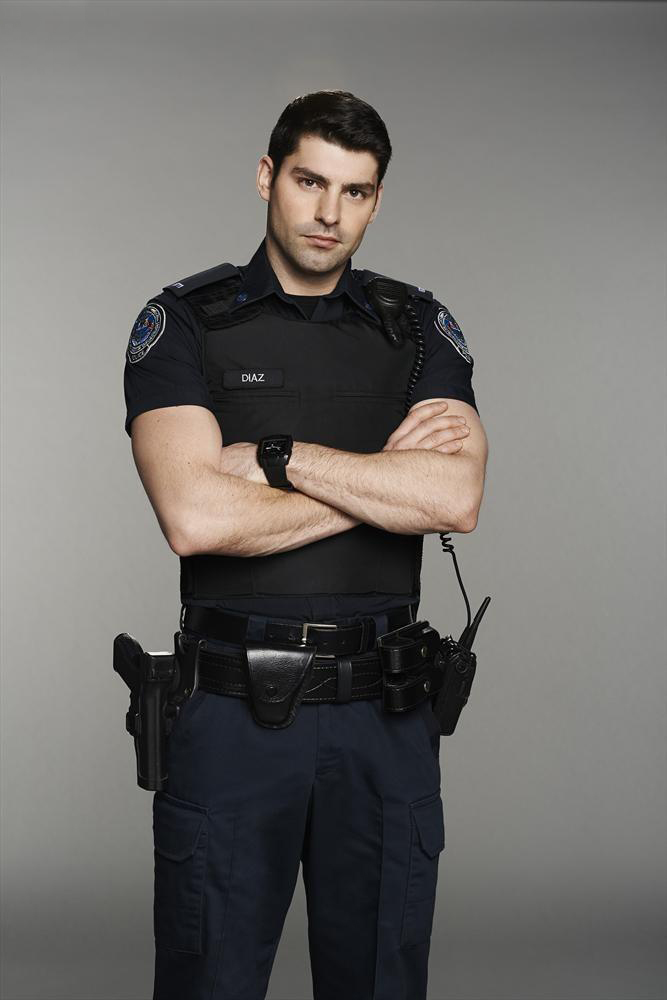 Мужчины милиционеры. Красивый полицейский. Красивые полицейские мужчины. Красивый полицейский в форме. Полицейская форма для мужчин.