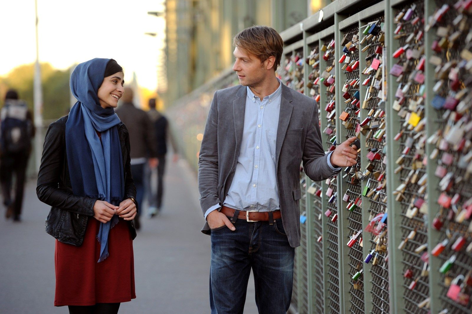 Bild zu Christoph Letkowski - 300 Worte Deutsch : Bild Pegah Ferydoni, Christoph  Letkowski - Foto 18 von 35 - FILMSTARTS.de